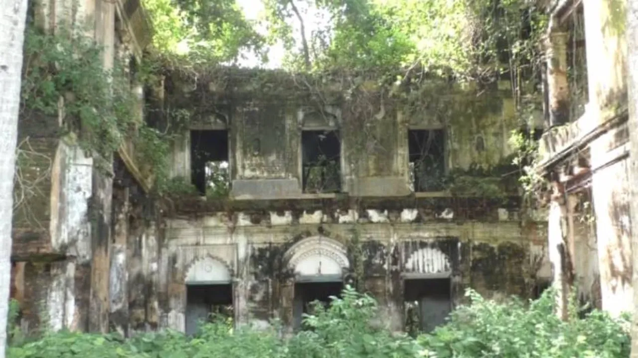 Rakata Tirtha Eram