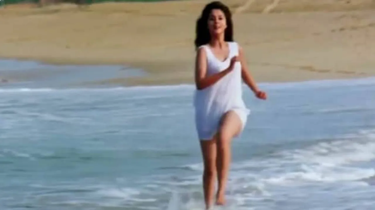 Urmila Matondkar wore Jackie Shroff ganji in Rangeela