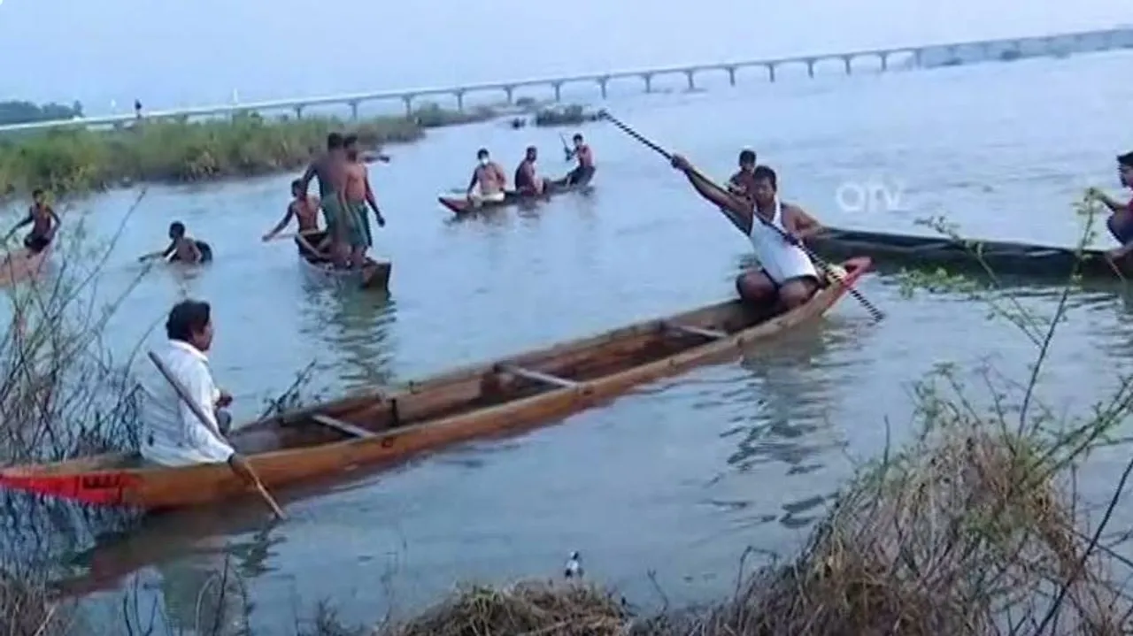 3 missing after being swept away in Mahanadi River while taking bath