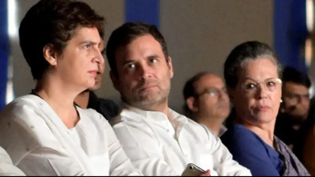  Priyanka, Rahul, Sonia Gandhi 