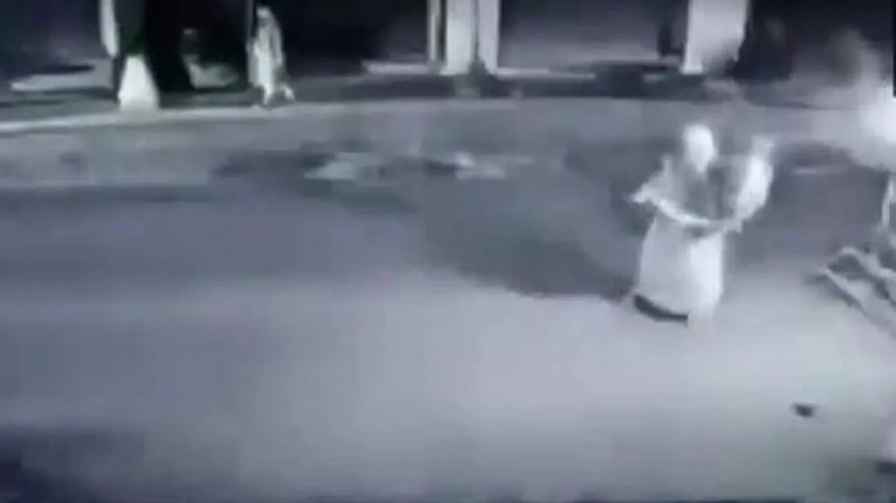 Woman In Burqa Throws Bomb At Security Camp