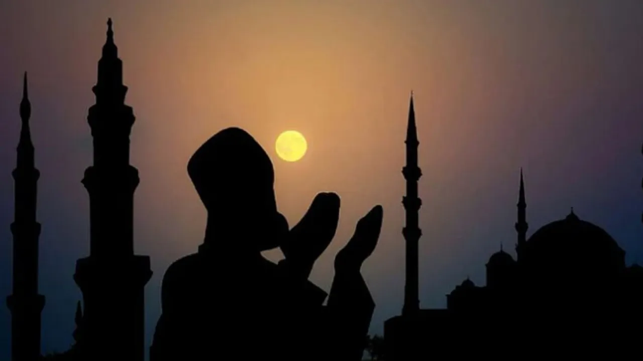 The month of Ramadan begins 