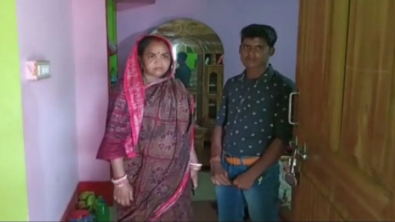 ନାରାୟଣଙ୍କ ମାଆ ଓ ସାନ ଭାଇ 