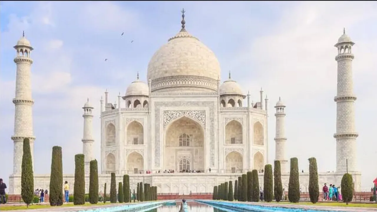 Taj Mahal's 22 Doors Stay Locked, 