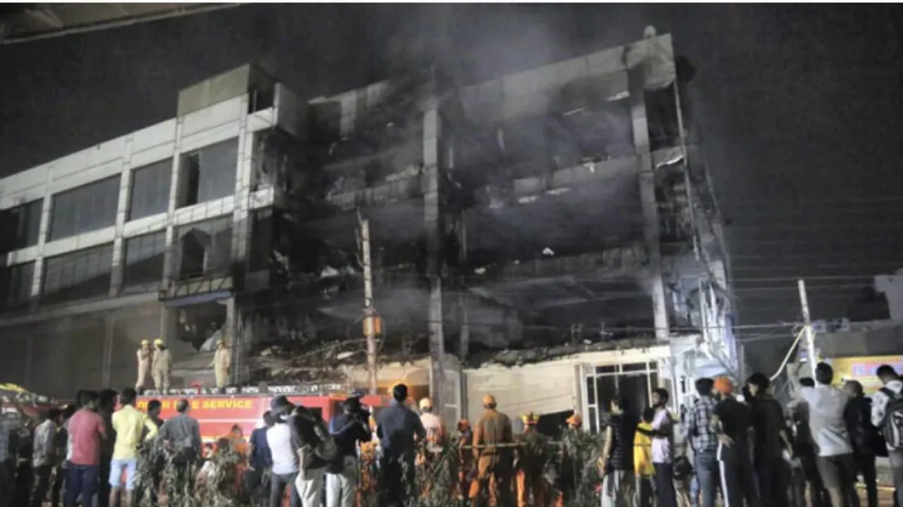 27 Die In Massive Delhi Fire