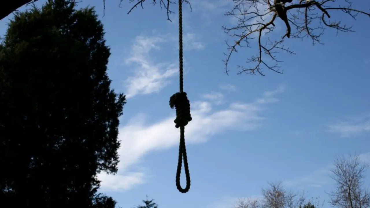 Bodies of youth and woman found hanging from a tree at Makunda forest under Morada police station
