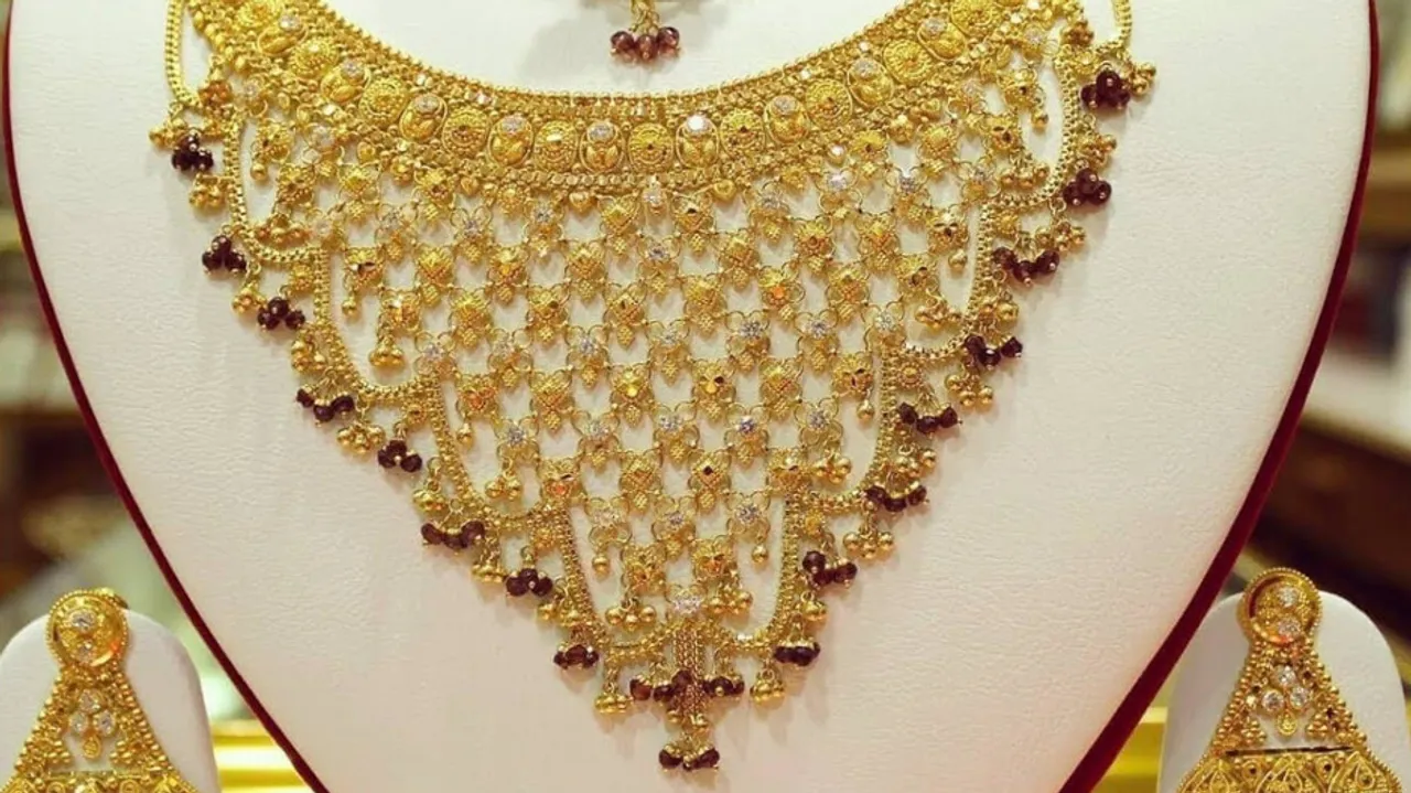 Gold price goes up; check out price of yellow metal & silver here