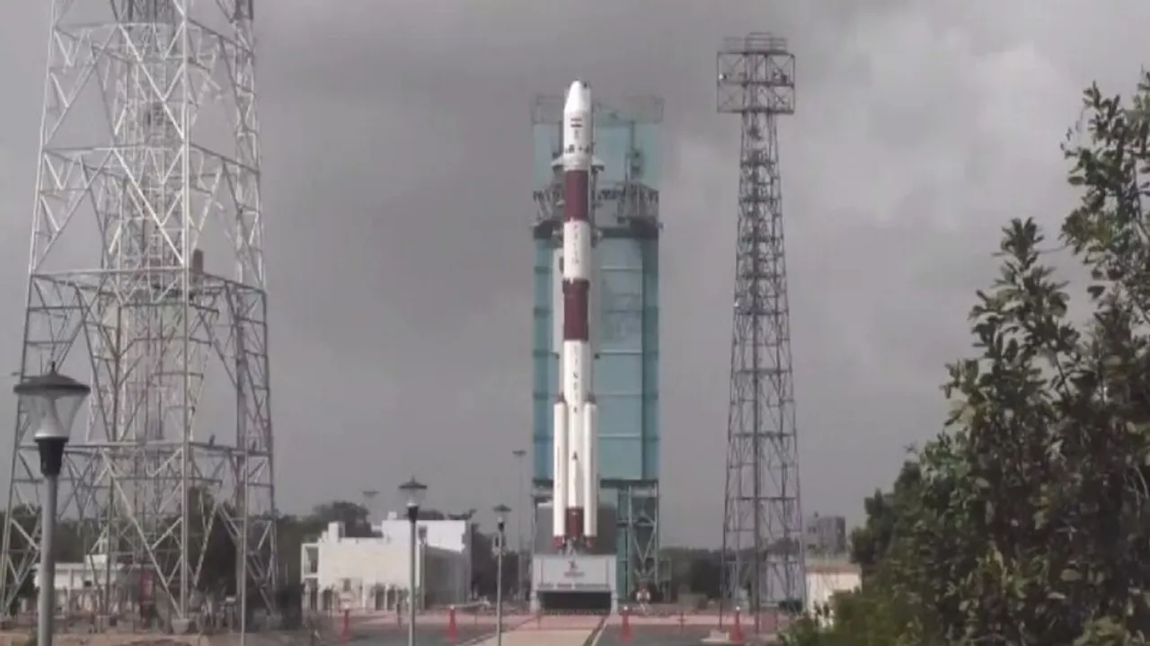 ମହାକାଶକୁ ଗଲା PSLV-C54 ରକେଟ୍। 