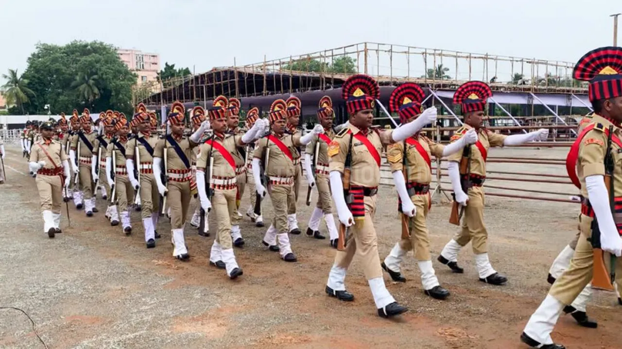 ଫାଇନାଲ ପରେଡ୍‌ ପୂର୍ବରୁ ଚାଲିଛି ରିହରସାଲ