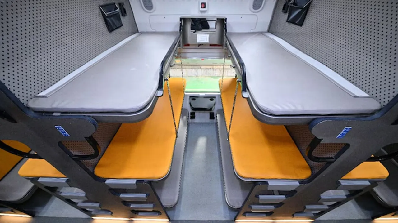 Vande bharat sleeper train complete first look with high tech features 
