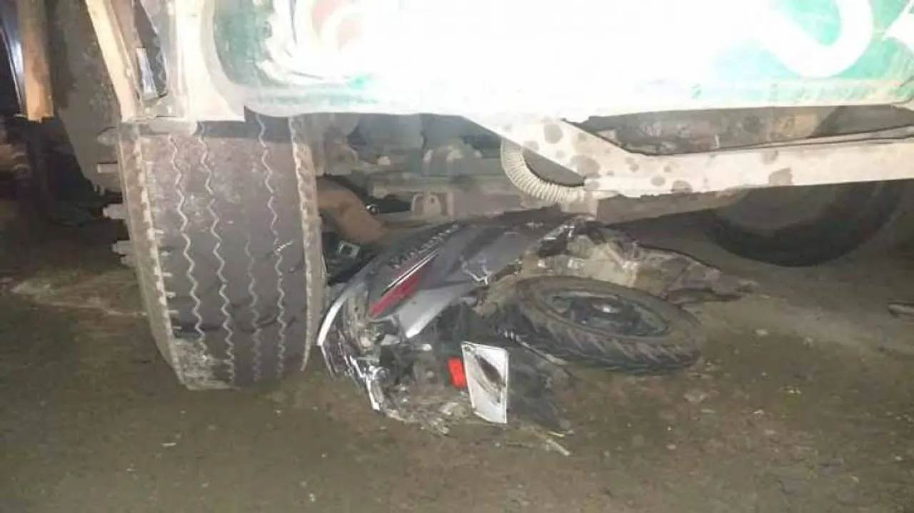 ଦଣ୍ଡ ନାଚ ଦେଖି ଫେରୁଥିଲେ ପିଟିଦେଲା ଟ୍ରକ୍