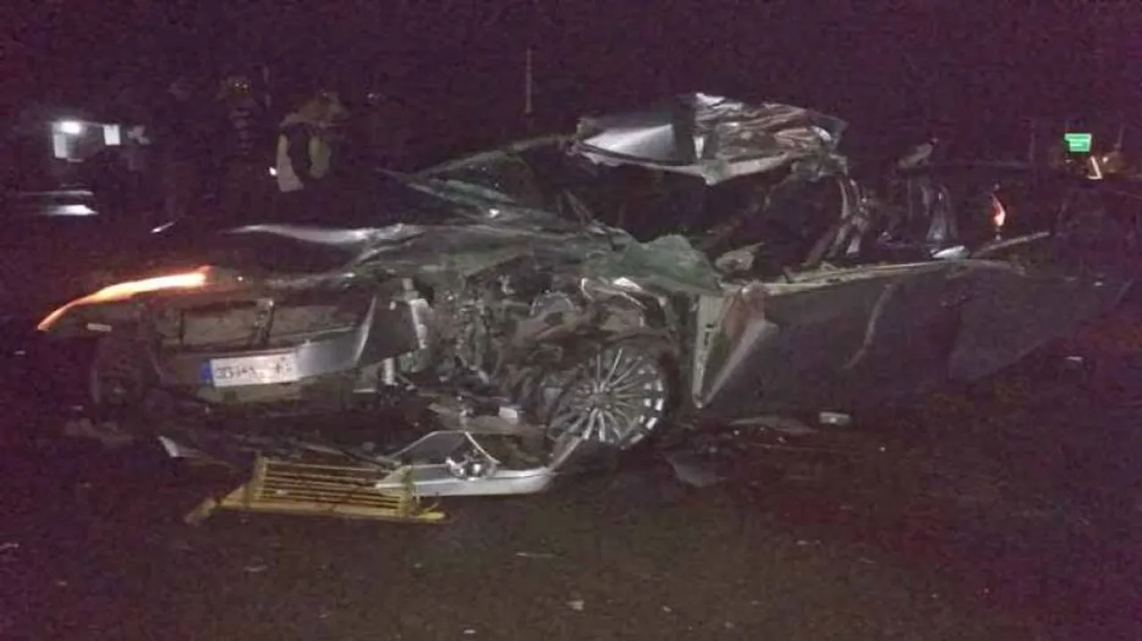 ଟ୍ରକ୍‌କୁ ଧକ୍କା ଦେଲା କାର୍, ୩ ମୃତ