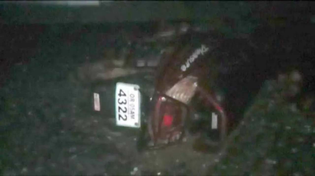 ସ୍କୁଟିକୁ ଧକ୍କା ଦେଲା ଟ୍ରେଲର, ଜଣେ ମୃତ