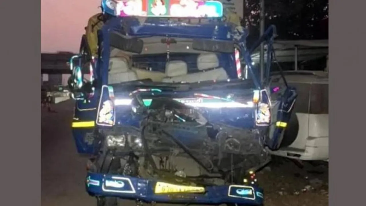 ଅଟୋ-ଡମ୍ପର ମୁହାଁମୁହିଁ ଧକ୍କା, ଚାଲିଗଲା ୧୦ ଜୀବନ