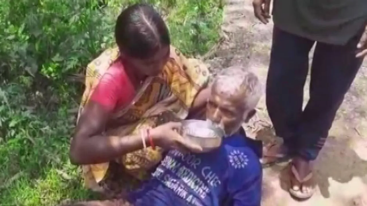 ତିନି ପୁଅ ଥାଇ ଅସହାୟ ବାପା