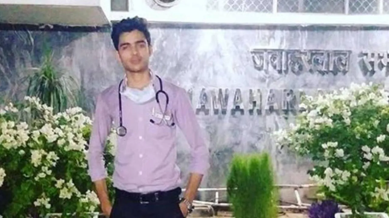 ଏମ୍‌ସ୍‌ରୁ ଧରାପଡିଲେ ନକଲି ଡାକ୍ତର