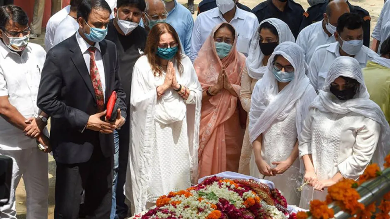 ପଞ୍ଚଭୂତୀରେ ଲୀନ ହେଲେ ସାଂସଦ ଅମର ସିଂହ