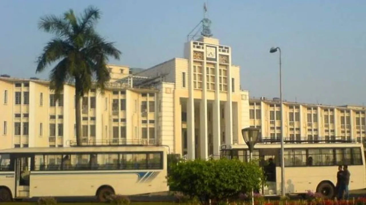 ପୁଣି ୨ ସରକାରୀ ଅଧିକାରୀଙ୍କୁ ବାଧ୍ୟତାମୂଳକ ଅବସର, ୪ ବହିଷ୍କୃତ