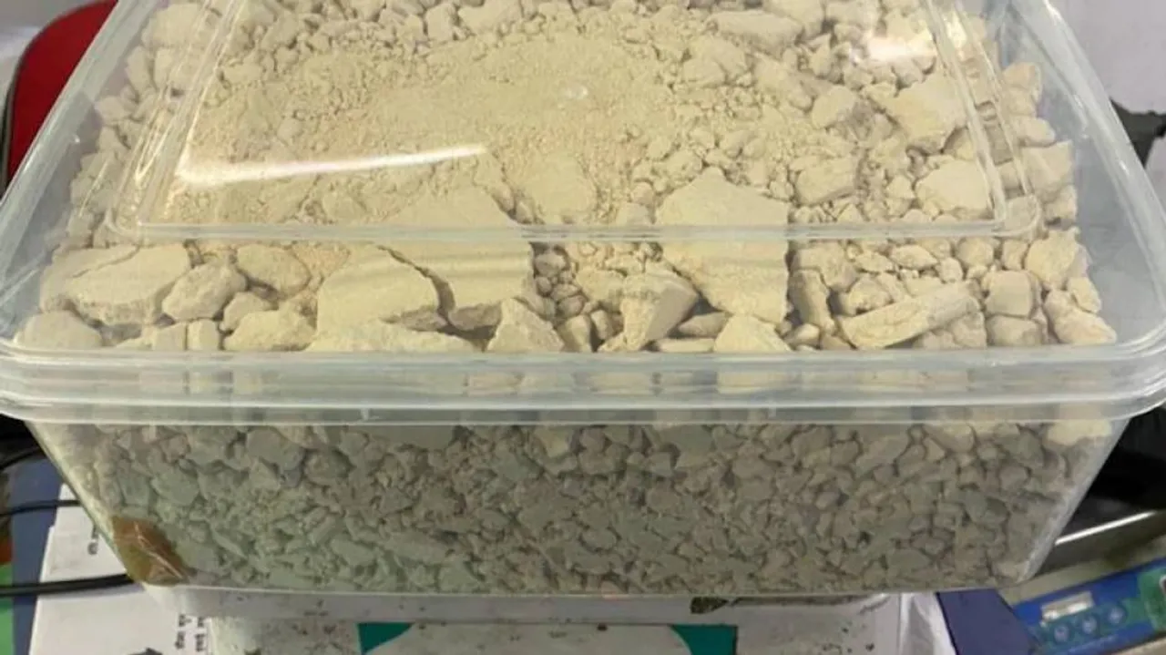 ବାପ୍‌ରେ ବାପ୍ ! ଦିଲ୍ଲୀ ବିମାନବନ୍ଦରରୁ ଜବତ ହେଲା ଏତେ ଟଙ୍କାର ବ୍ରାଉନସୁଗାର