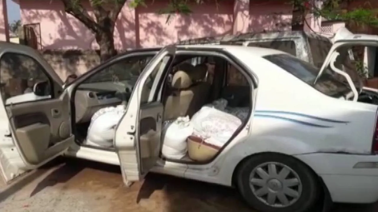 କାରରୁ ୫ ଶହ ଲିଟର ଦେଶୀ ମଦ ଜବତ