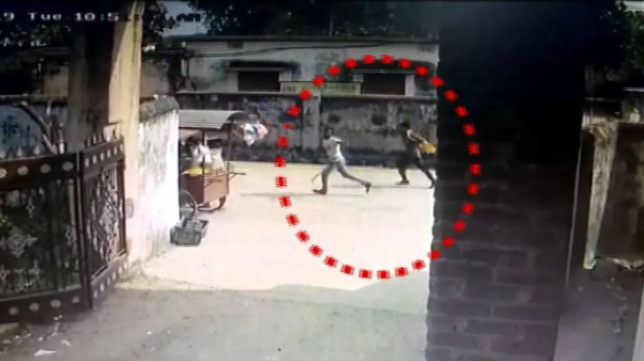 ଗୋଡ଼ାଇ ଗୋଡ଼ାଇ ହାଣିଲେ