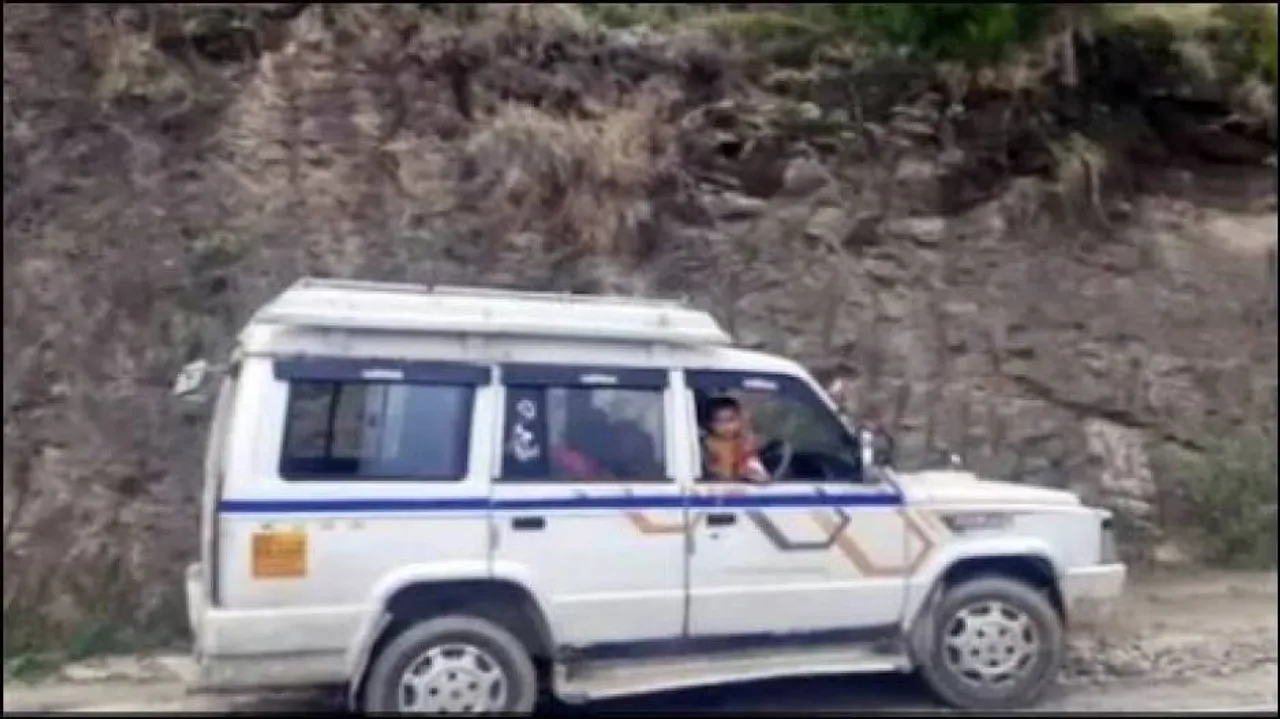 ଘରମାଲିକ ବାହାର କରିଦେଲା, କୋଭିଡ ରୋଗୀ ସହ ଗାଡି ଭିତରେ ରହିଲେ ପୂରା ପରିବାର