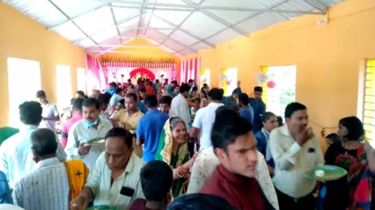 ମନ୍ଦିରରେ ଚାଲିଥିବା ବାହାଘରକୁ ଅଟକାଇଲା ପୋଲିସ