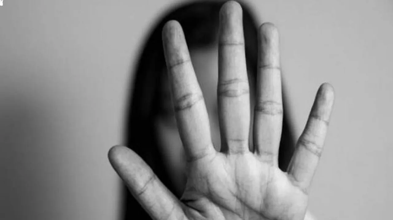 ଡାହାଣୀ ସନ୍ଦେହରେ ମା’ ଝିଅଙ୍କ ହାତଗୋଡ ବାନ୍ଧି ନିର୍ଦ୍ଧୁମ ମାଡ଼