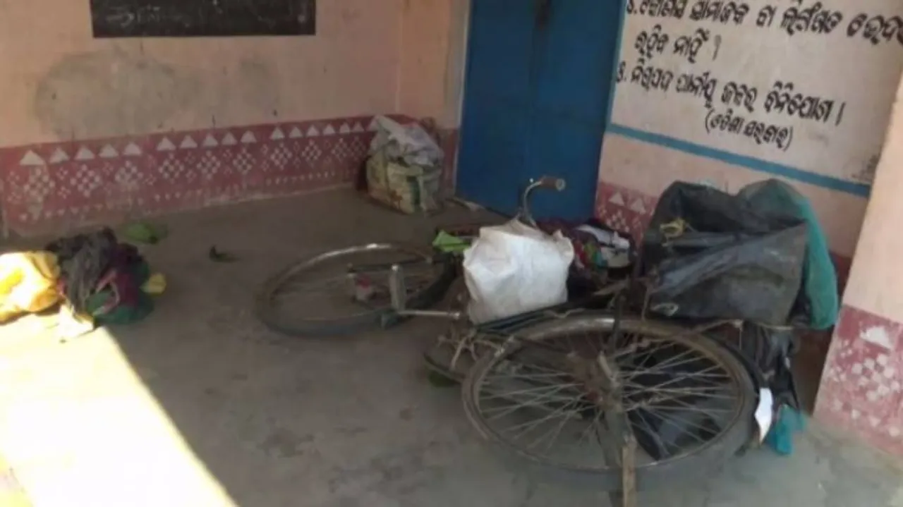 ସ୍କୁଲ ଭିତରୁ ମିଳିଲା ମୃତଦେହ