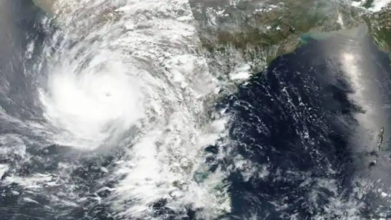 ଆସୁଛି ଆଉ ଏକ ବାତ୍ୟା; ୨୫ରୁ ଉପକୂଳରେ ବର୍ଷିପାରେ