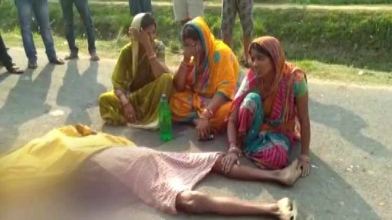 ବୃଦ୍ଧଙ୍କ ଉପରେ ମାଡ଼ିଗଲା ଟ୍ରକ୍‌