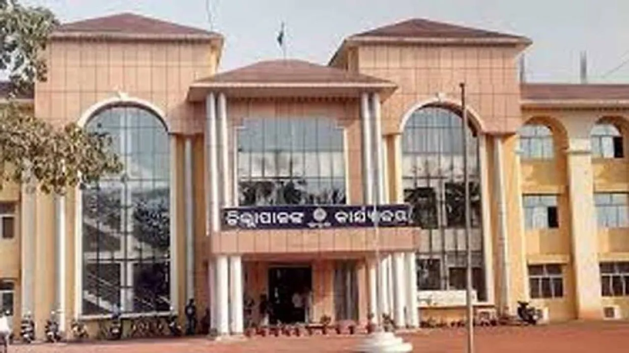 ପାଣି ମାଗିବାରୁ ପରିସ୍ରା ପିଆଇଲେ: ତଦନ୍ତ ନିର୍ଦ୍ଦେଶ ଦେଲେ ଜିଲ୍ଲାପାଳ