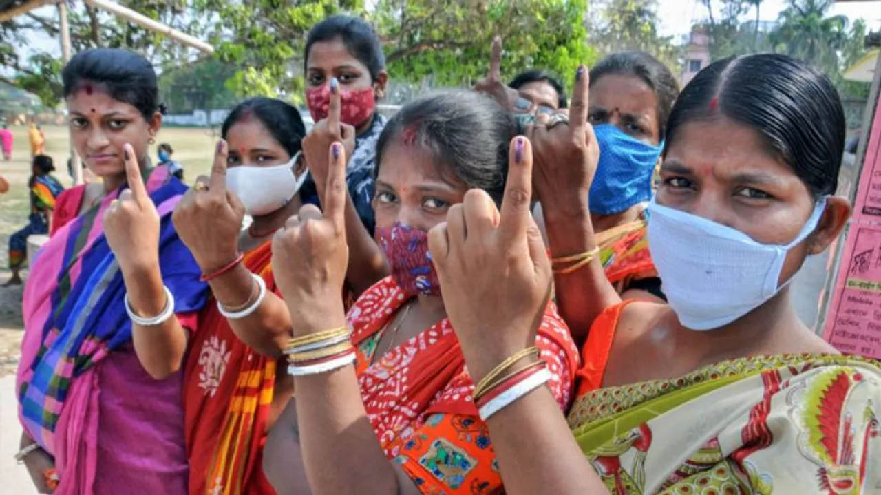 ଫଟୋରେ ଖବର: ପଶ୍ଚିମବଙ୍ଗରେ ୨ୟ ପର୍ଯ୍ୟାୟ ମତଦାନର କିଛି ଝଲକ....