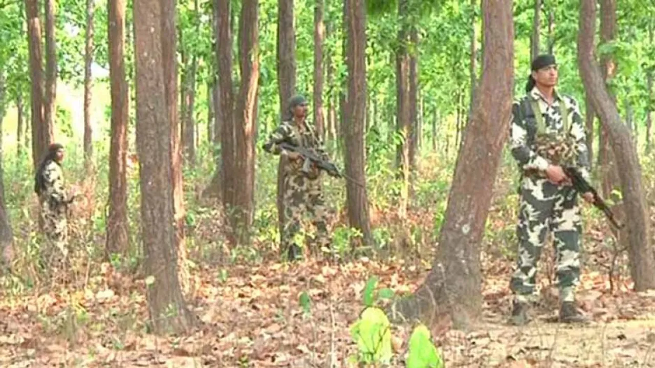 ସୁରକ୍ଷାକର୍ମୀଙ୍କ ଗୁଳିରେ ୪ ନକ୍ସଲ ନିହତ