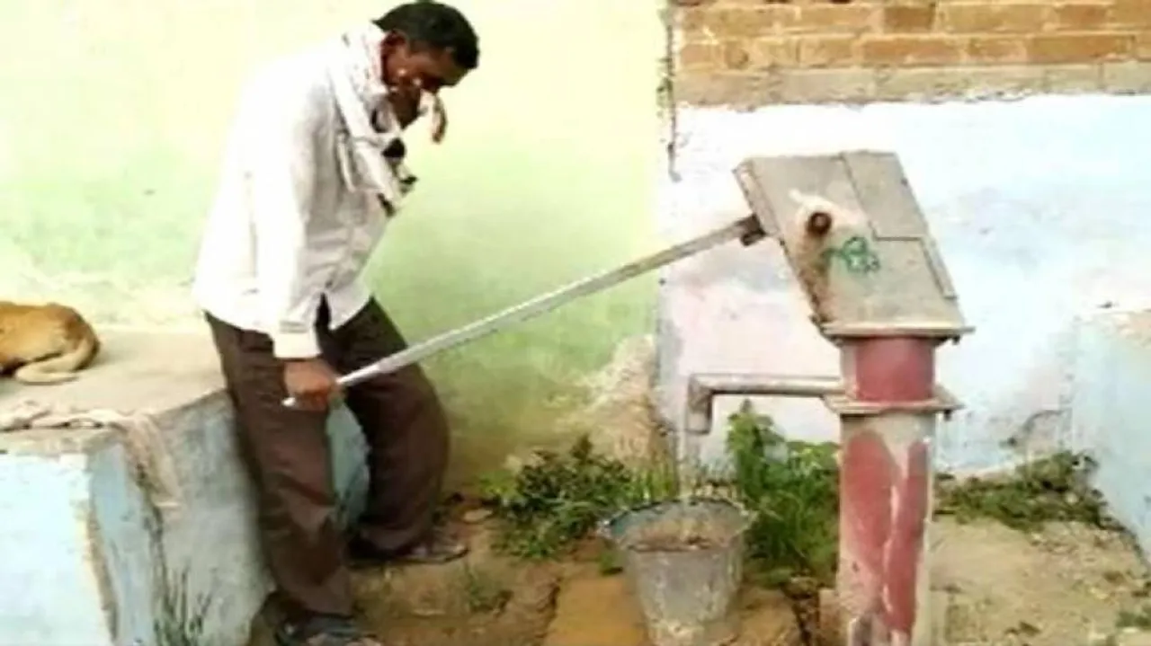 ଆଶ୍ଚର୍ଯ୍ୟ ! ନଳକୂପରୁ ପାଣି ସହ ରକ୍ତ, ମାଂସ ଓ ହାଡ଼ ବାହାରୁଛି