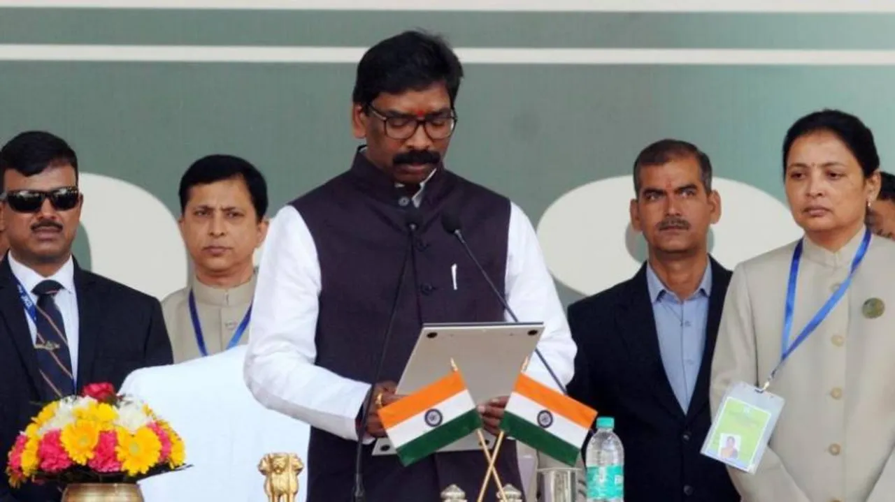 ମୁଖ୍ୟମନ୍ତ୍ରୀ ଭାବେ ଶପଥ ନେଲେ ହେମନ୍ତ ସୋରେନ