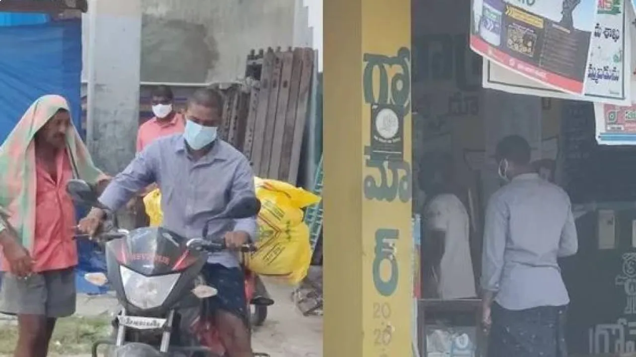 ଚାଷୀ ‍‍ବେଶରେ ସାର କିଣିଗଲେ, ଦୁର୍ନୀତିଗ୍ରସ୍ତ ଦୋକାନୀକୁ ଧରିଲେ ଆଇଏଏସ୍