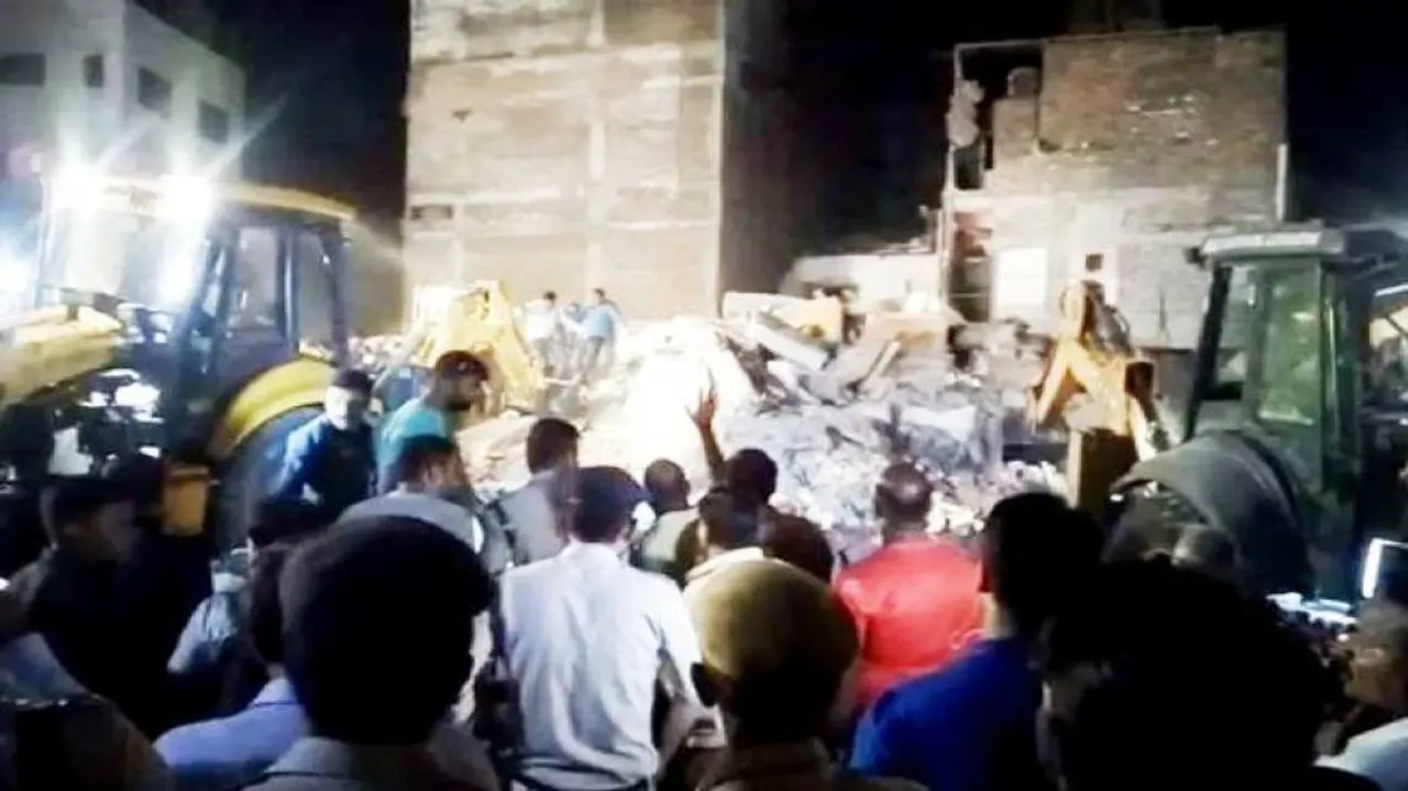 ଭୁଶୁଡ଼ିଲା ଚାରି ମହଲା ବିଲଡିଂ: ୧୦ଜଣ ମୃତ, ୫ ଗୁରୁତର ଆହତ