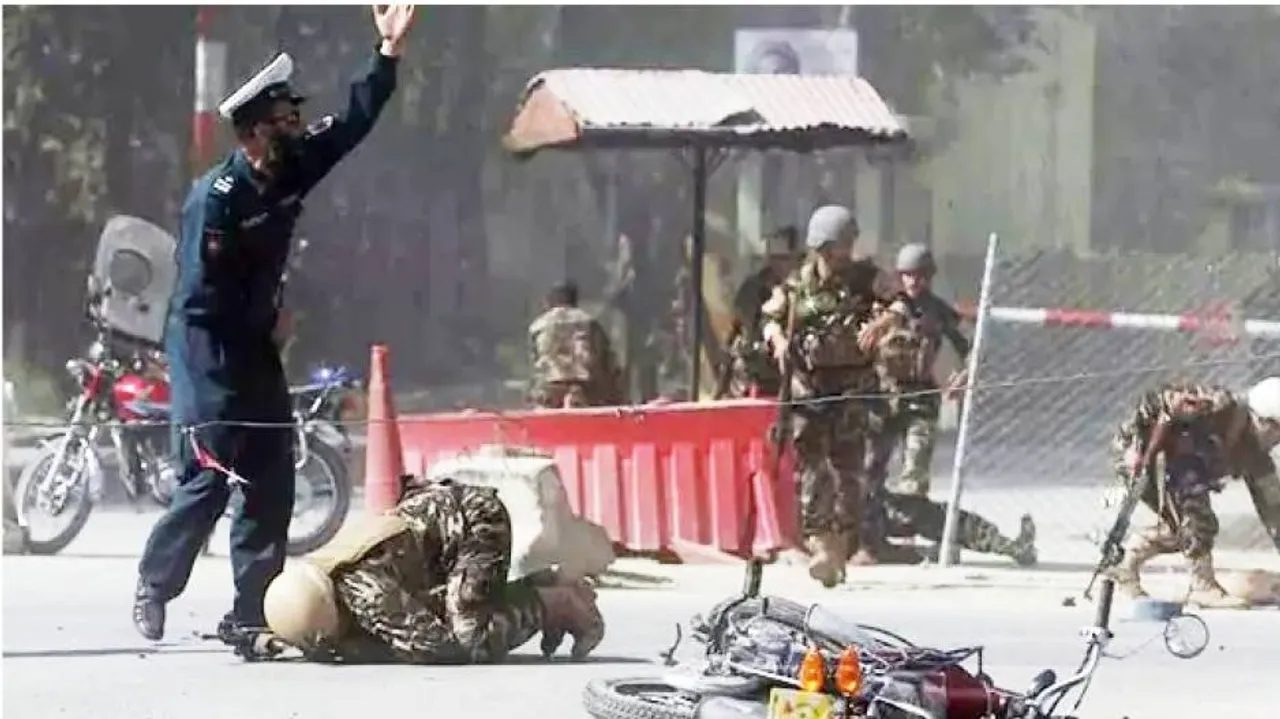 ଆତ୍ମଘାତୀ ବିସ୍ଫୋରଣରେ ସାମ୍ବାଦିକଙ୍କ ସମେତ ୨୫ ମୃତ