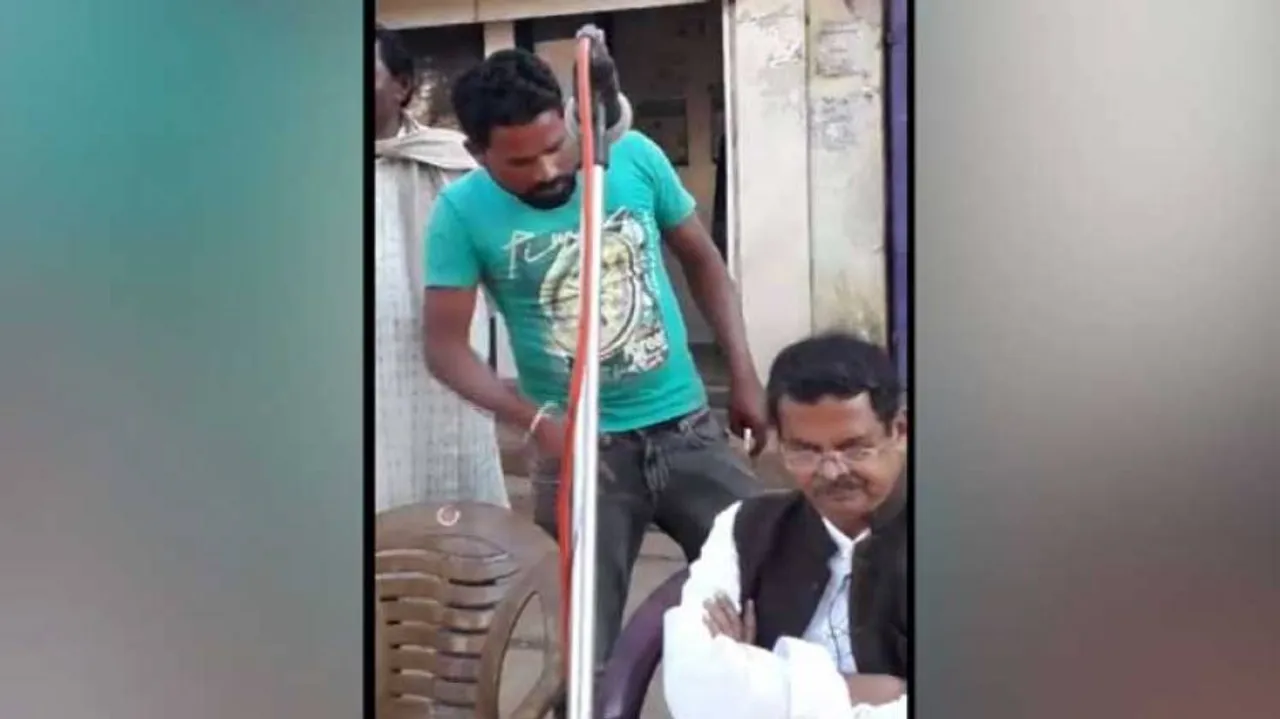 ଖାରବେଳଙ୍କୁ ସଭାମଞ୍ଚରେ ଜନୈକ ଯୁବକଙ୍କ ଆକ୍ରମଣ