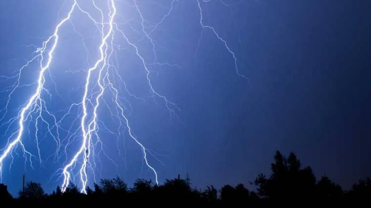 ବଜ୍ରପାତ ନେଲା ୩ ଜୀବନ