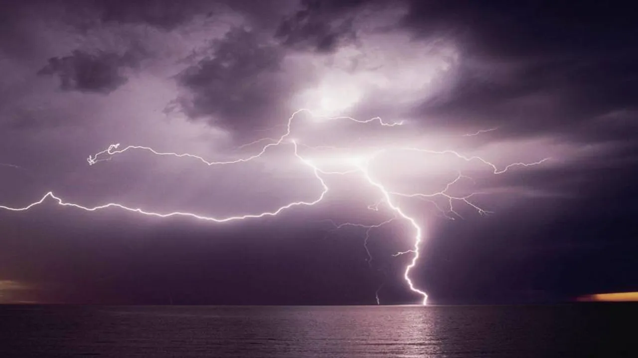 ବଜ୍ରପାତ ନେଲା ପୁଣି ୫ ଜୀବନ