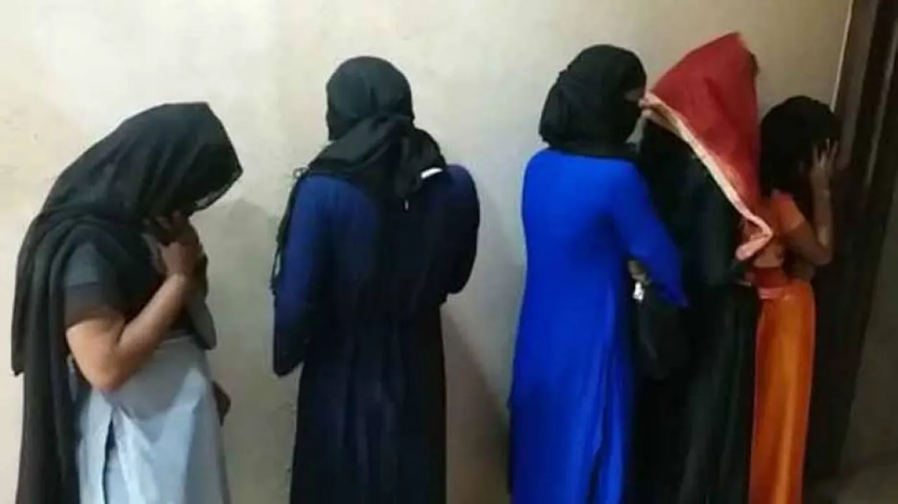 ଧରା ପଡିଲେ ୬ ପ୍ରେମୀ ଯୁଗଳ , ଗେଷ୍ଟ ହାଉସ୍‌ରେ କରୁଥିଲେ ଏମିତି କାମ