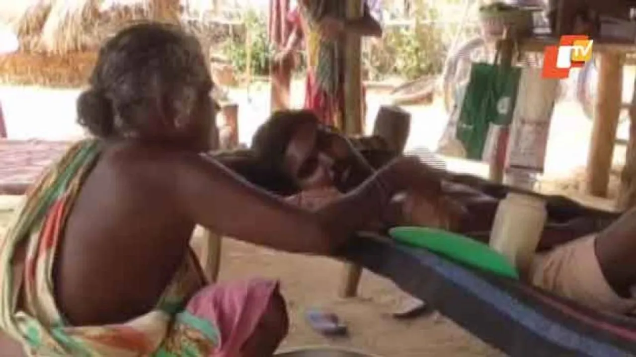 ନିଜ କଷ୍ଟ ଭୁଲି ପରିଣତ ବୟସରେ ପୁଅ ସେବାରେ ଲାଗିଛନ୍ତି ସୋମବାରୀ