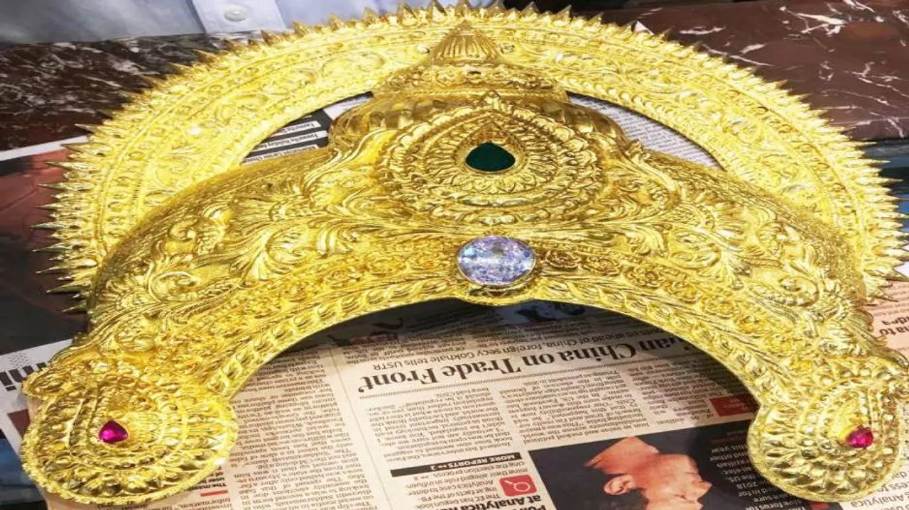 ଶ୍ରୀମନ୍ଦିର ମା’ ଲକ୍ଷ୍ମୀଙ୍କ ମଥାରେ ଲାଗିଲା ସୁବର୍ଣ୍ଣ କିରୀଟ