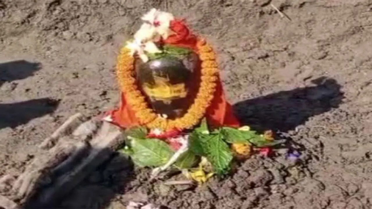 ସତ ହେଲା ଲୋକକଥା: ମାଟି ଖୋଳୁ ଖୋଳୁ ବାହାରିଲେ ମହାଦେବ