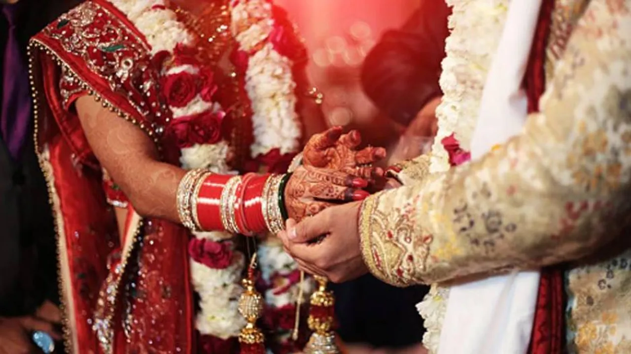 ବିବାହ ଦିନ ପ୍ରେମିକ ସହ ଫେରାର ମାରିଲା କନ୍ୟା : ଥାନାରେ କଇଁ କଇଁ କାନ୍ଦିଲା ବର