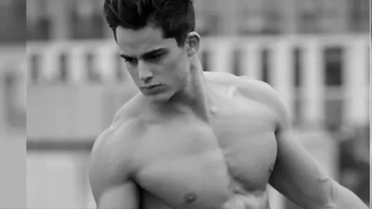 ପୃଥିବୀର ସବୁଠାରୁ ସୁନ୍ଦର ‘ଗଣିତ ସାର୍’‌ଙ୍କୁ ଜାଣନ୍ତି ? ଫଟୋ ଦେଖି ହୋଇଯିବେ ଦିୱାନା