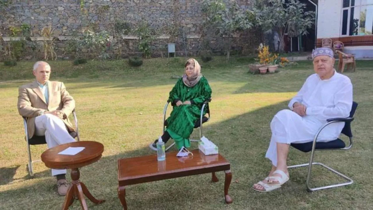 ମେହବୁବା ମୁଫ୍‌ତୀଙ୍କୁ ଭେଟିଲେ ଫାରୁକ ଅବଦୁଲ୍ଲା