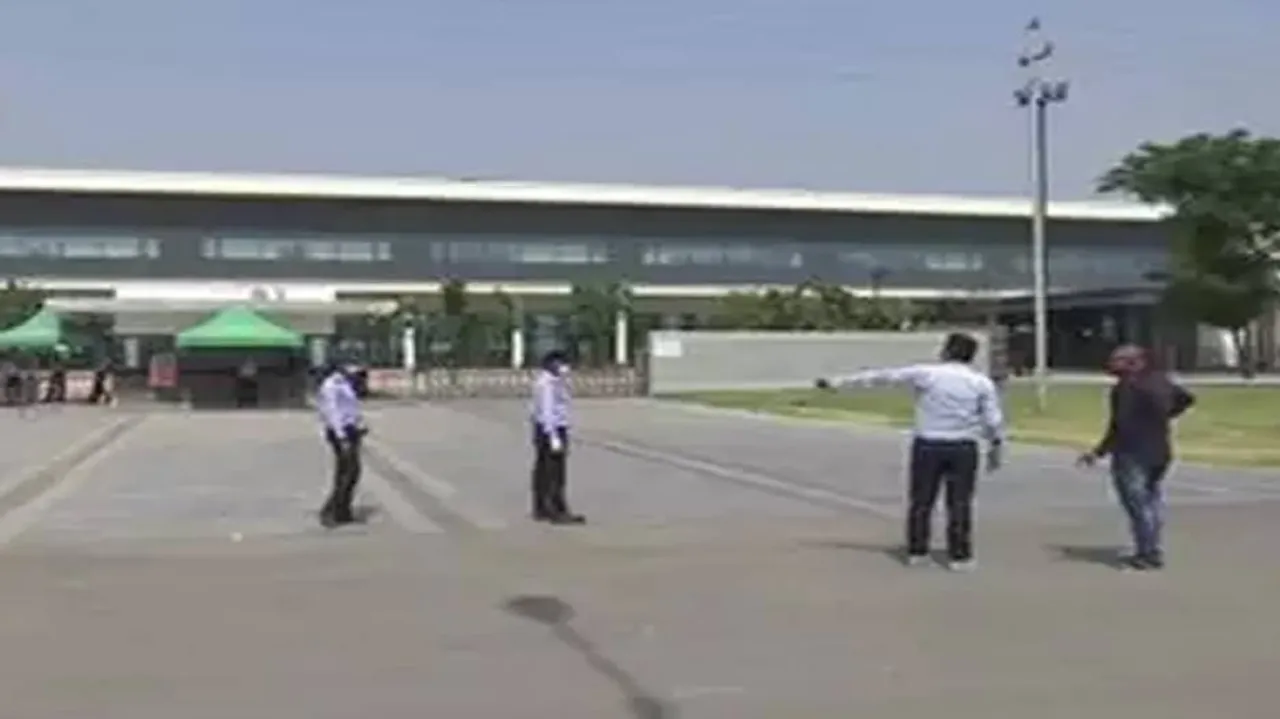 ୬ କର୍ମଚାରୀ କରୋନା ଆକ୍ରାନ୍ତ; ଖୋଲିବାର ଅଳ୍ପ ସମୟରେ ପୁଣି ବନ୍ଦ ହେଲା କମ୍ପାନୀ